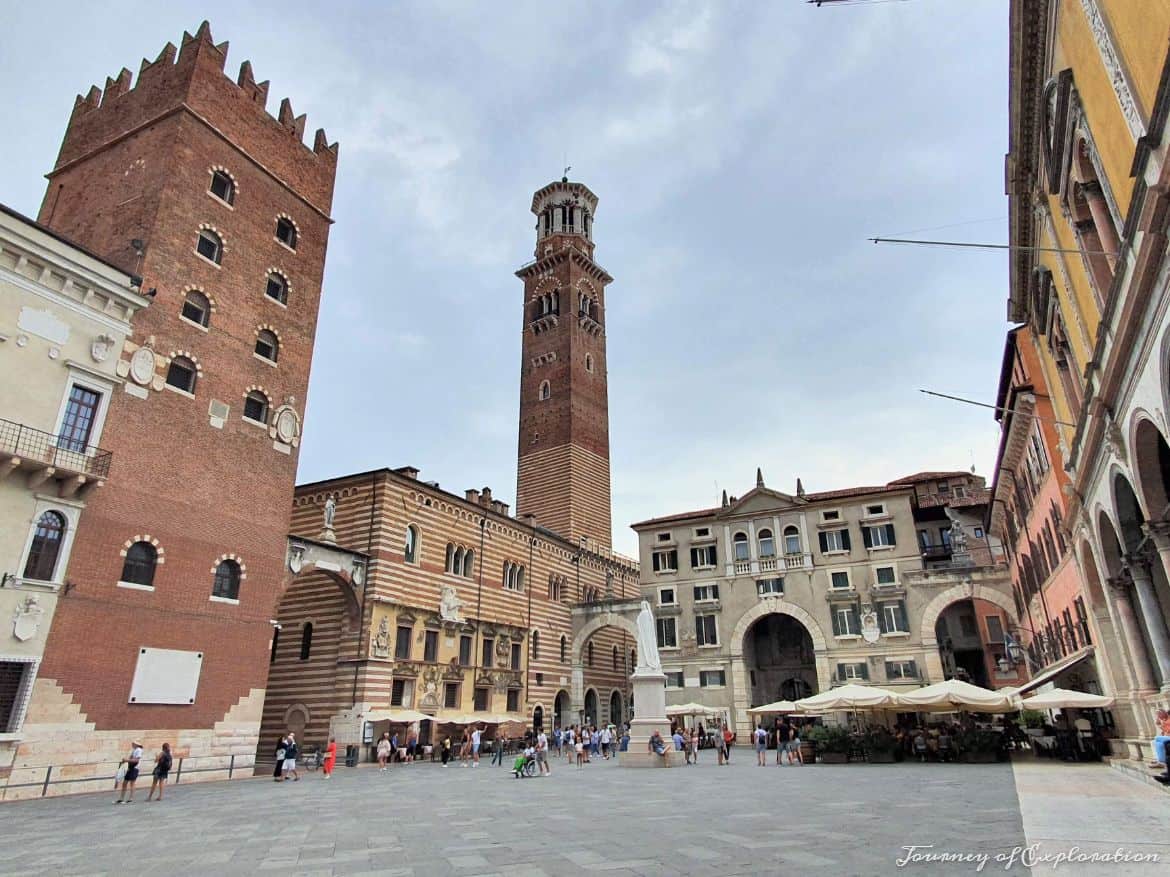 Piazza dei Signori, Verona